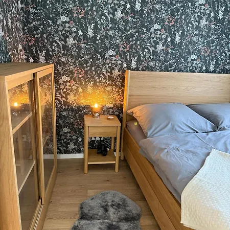Apartment 2 Og Direkt An Der Laga 2026 - Wunderschoene Direkt Am Markt! Neuss